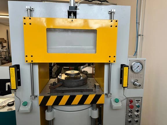 Minting bars and coins